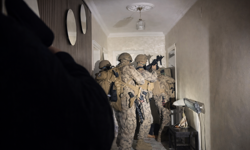 Hakkari'de kaçakçılık şebekesine operasyon