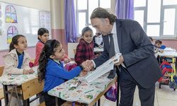 Rektör Gençcelep'den köy okuluna ziyaret