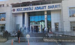 Adliye binasının 2’nci katından atladı