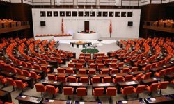 Okul saldırılarını araştıracak komisyonun üyeleri belirlendi