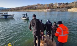 Van Gölü’nde kaybolan gençten acı haber