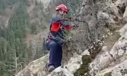 Yaylada mahsur kalan 2 kişi helikopterle kurtarıldı