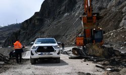 Hakkari Valiliğinden heyelan açıklaması