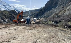 Hakkari- Van kara yolunda ulaşım durma noktasına geldi