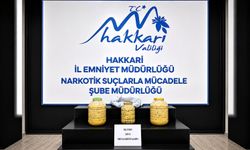 Yüksekova’da 26,3 kilogram sıvı metamfetamin ele geçirildi