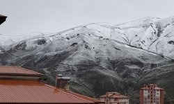 Mayıs ayında Hakkari’ye kar sürprizi