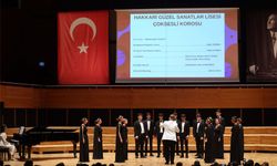 İzmir’den Hakkari Korosuna Müzikal Başarı belgesi