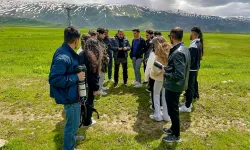 Hakkari Üniversitesi Nehil’de doğayı gözlemledi