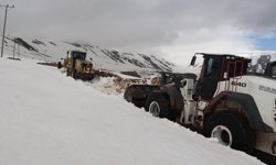Iğdır’da mayısta karla mücadele sürüyor