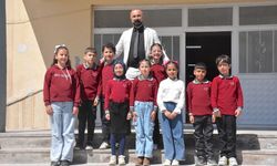 Hakkarili öğretmenin öğrencileri şampiyonluk için yarışıyor