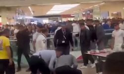 Alışveriş merkezinde bıçaklı kavga: 2 yaralı