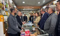 CHP Hakkari'de esnaf ve vatandaşı dinledi