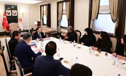 Bakan Gürlek Rojin Kabaiş'in ailesini kabul etti