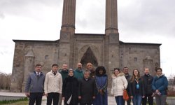 İpek Yolu Kervanı, yolculuğuna Erzurum'dan başladı
