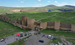 Dostluk ve İpek Yolu Rallisi ekibi Kars'a ulaştı
