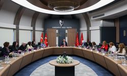 Bazı siyasi partilerin kadın yöneticileriyle görüştü
