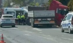 Silivri'de bariyere çarpan TIR'ın şoförü öldü