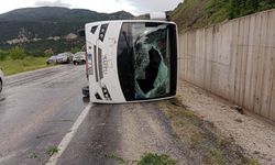 Midibüs ile itfaiye aracı çarpıştı: 4 yaralı