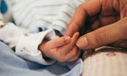Sözleşmeli personele 24 haftalık doğum izni