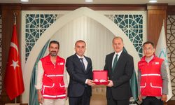 Vali Taşyapan, VakıfBank ve Kızılay heyetlerini ağırladı
