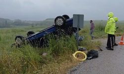 Takla atan otomobildeki aynı aileden 4 kişi yaraladı