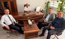 Hakkari’de İl Başkanı Kaya’dan esnaf odalarına ziyaret