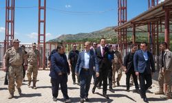 Vali Taşyapan sınır kapsında incelemelerde bulundu
