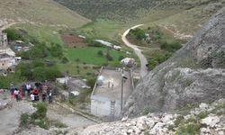 Şırnak’ta kayalık yamaçlar güvenli hale getiriliyor