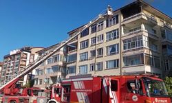 Yangında mahsur kalan anne ve çocuğu kurtarıldı