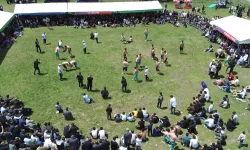 Kars'taki köyde 111. kez güreş şenlikleri düzenlendi