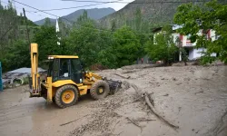 Heyelan nedeniyle bazı mahalle yolları ulaşıma kapandı