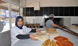 Anne, oğlu için açtığı fırında çalışmaya başladı