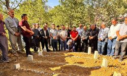 Dört kişi gözyaşları arasında toprağa verildi