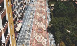 Mardin'de halı motifli cadde ilgi görüyor