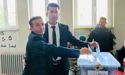 Hakkari’de iki köyde sandık heyecanı yaşandı