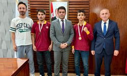 Müdür Yılmaz şampiyon sporcuları ağırladı
