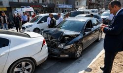Hakkari'de zincirleme trafik kazası: Çok sayıda yaralı