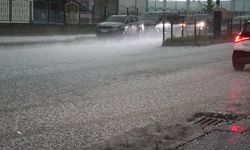 Kars'ta sağanak ve dolu hayatı olumsuz etkiledi