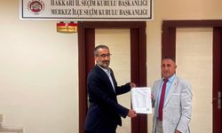 Hakkari MHP Merkez İlçe Başkanı Gültekin mazbatasını aldı