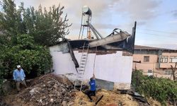 Erzincan'da yangın 8 evi kullanılamaz hale getirdi