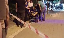 Kaldırımda yürürken silahlı saldırıda yaralandı