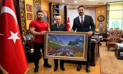 Bahçeli’ye Hakkari Cilo Dağları’ndaki güreşlerden özel tablo