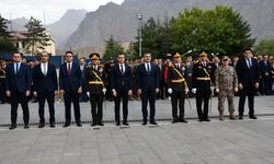 Hakkari'de 30 Ağustos törenle kutlandı