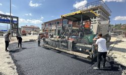 Yüksekova'da BKS asfalt çalışmaları devam ediyor