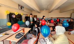 Hakkari’de minik öğrenciler okula ilk adımlarını attı