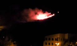 Hakkari’de gece saatlerinde korkutan yangını