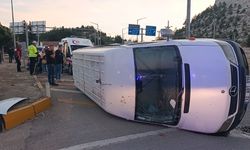 Minibüsler çarpıştı, 10 tarım işçisi yaralandı