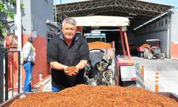 Üzüm alımına başlanan TMO önünde traktör kuyruğu