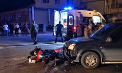 Hakkari’de motosiklet ile hafif ticari araç çarpıştı: 1 yaralı