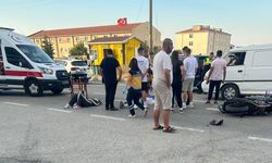 Motosikletle otomobilin çarpıştığı kazada 2 yaralı